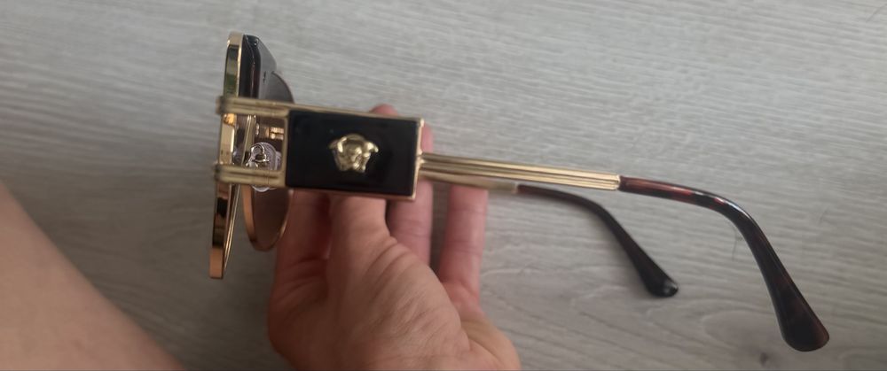 Piekne duze okulary