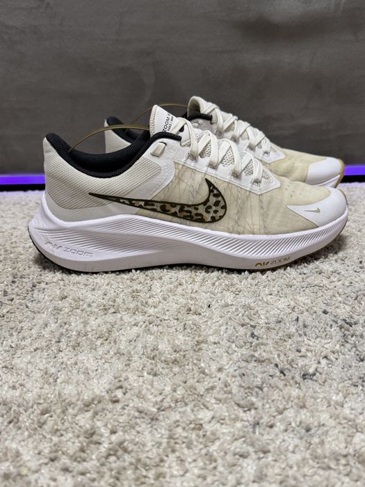 Nike Air zoom кроссовки размер 40