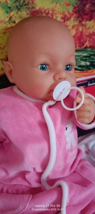 Śliczna lalka bobas interaktywna 50 cm.