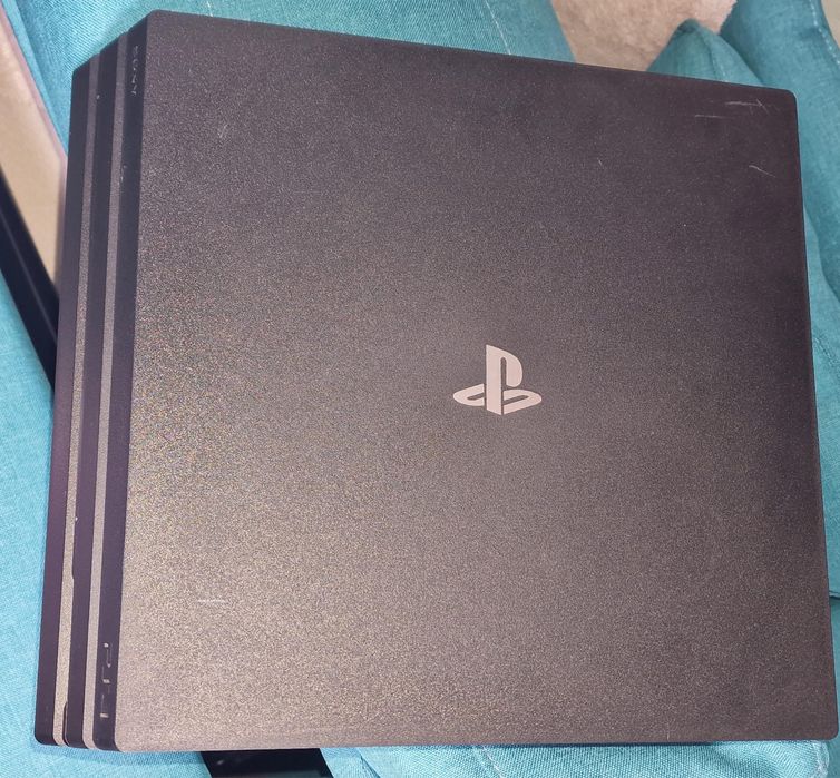 Ps4 Pro 1TB + 1 Comando + Jogos