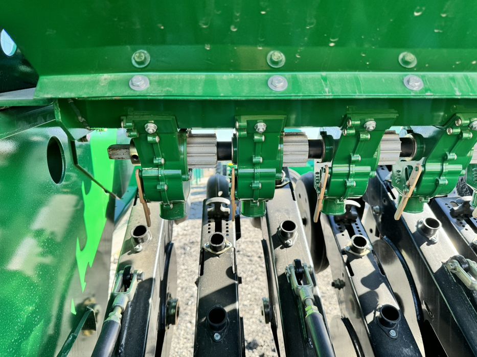 Зернова причіпна сівалка Great Plains 1300F 4метра