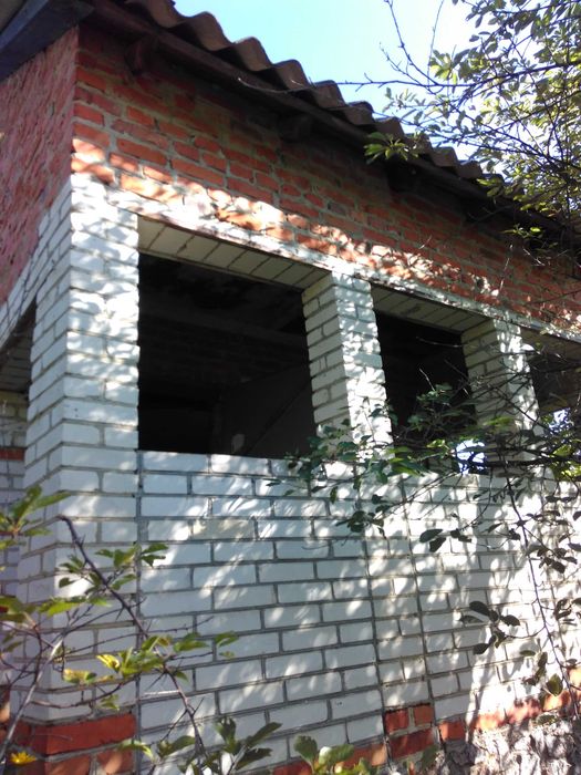 Продається Дача в Никонцах 10 соток двух-этажный дом кирпичный Джерело