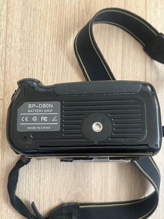 Фотоапарат Nikon D80 body