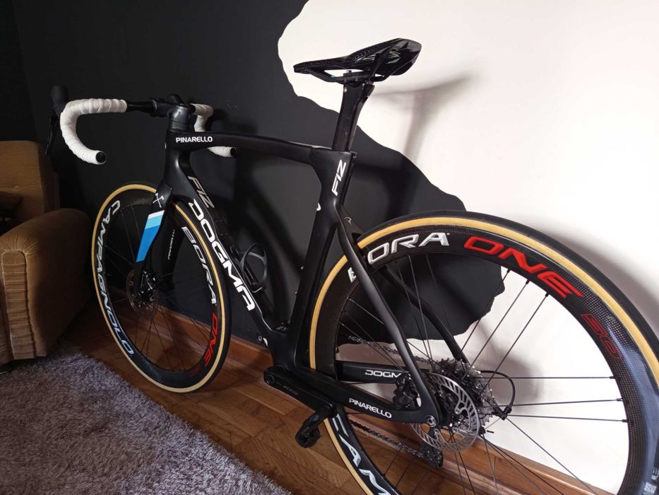 Pinarello Dogma F12 12v rolamentos cerâmicos das rodas