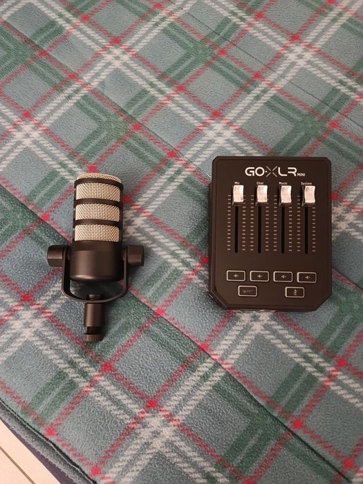 Goxlr mini e microfone podmic