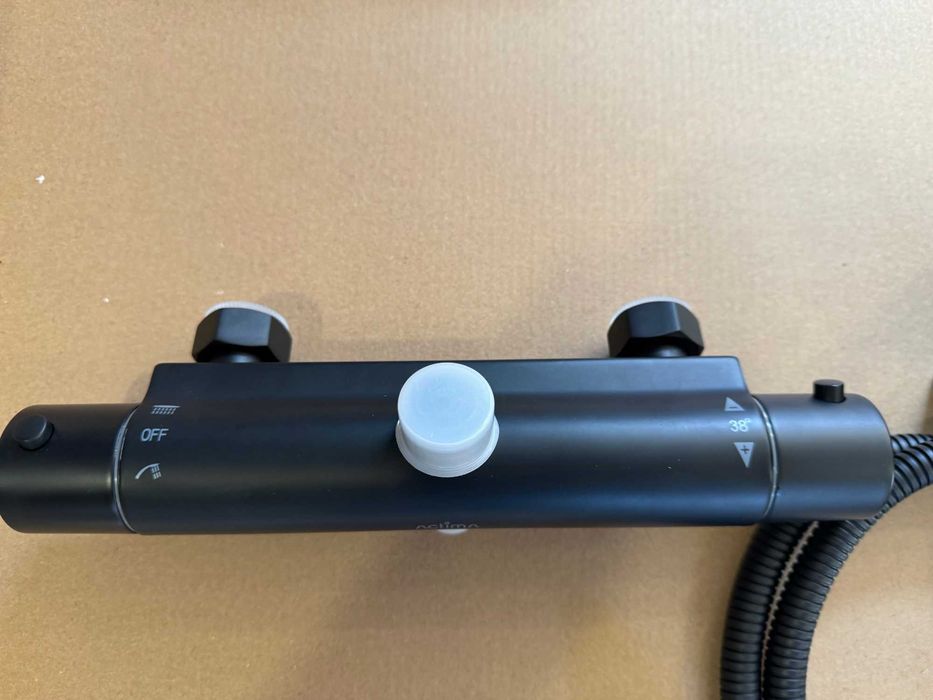 Zestaw prysznicowy natynkowy termostat  Excellent Roun czarny - 925 zł