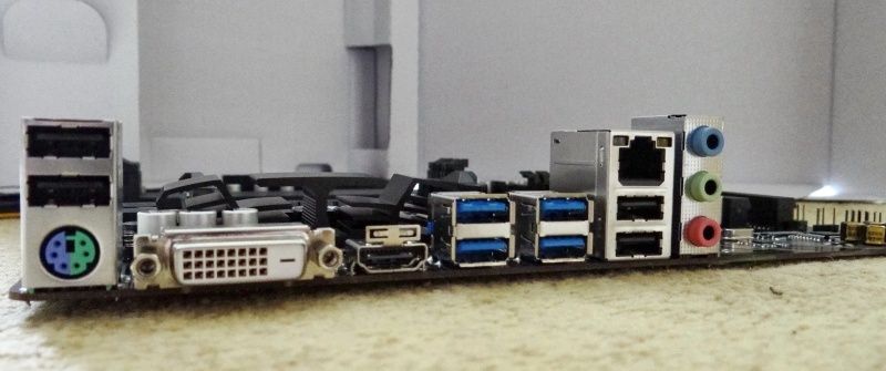 Gigabyte  B450M DS3H V2  цифровим рішенням VRM