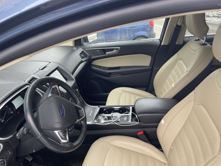 Форд едж 2019 машина в ідеальному стані все зроблено як для себе . …