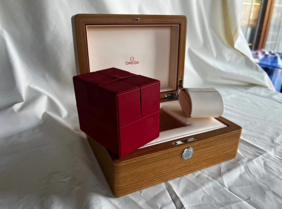 Nowe Drewniane Pudełko na Zegarek Box Szkatułka po Zegarku OMEGA Etui