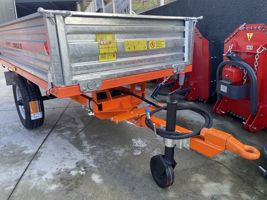 Reboque/atrelado para trator com matricula