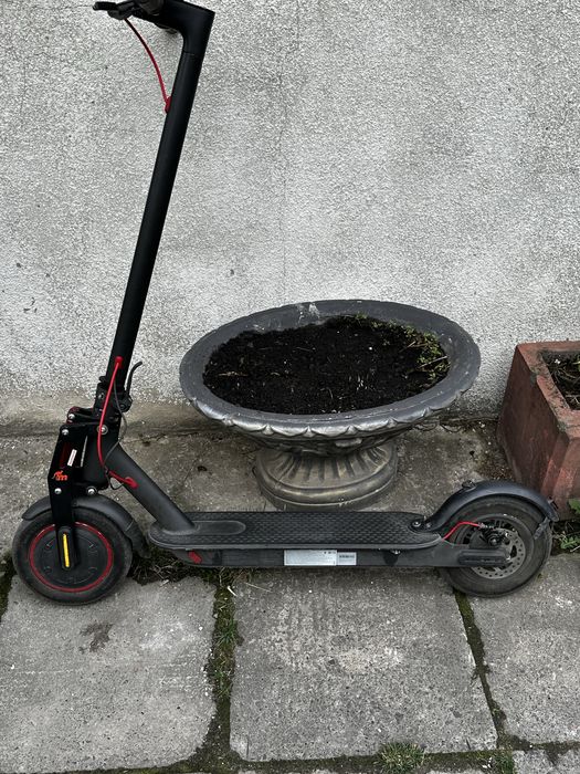 Продається електро самокат Xiaomi m 365 pro