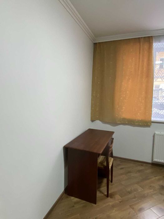 Здається 1-х кімнатна квартира по вулиці Пекарська (центр)