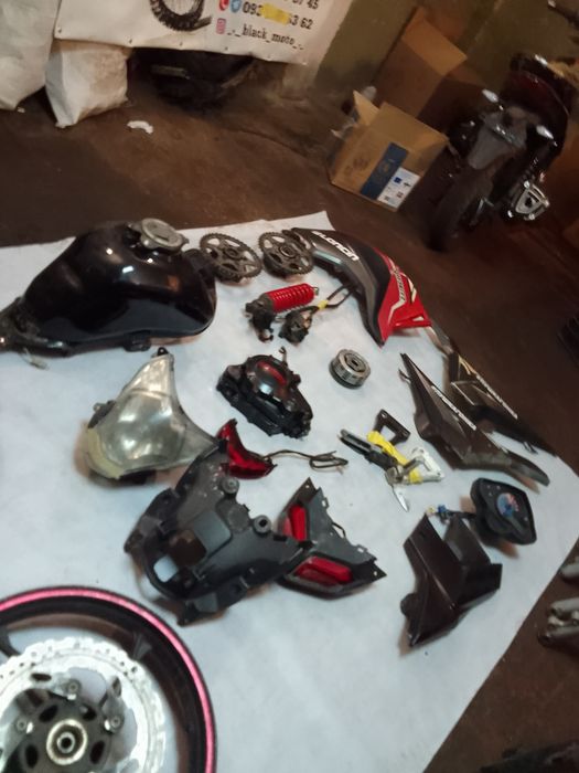 Пластик.Viper cr 5 Loncin cr4.Та інші Запчастини Оригінал ФАРИ Кроштей