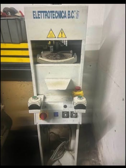 Máquina de testeiras