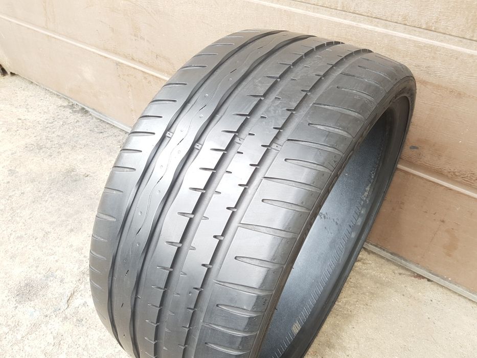 Hankook 245/30 ZR19 jedna