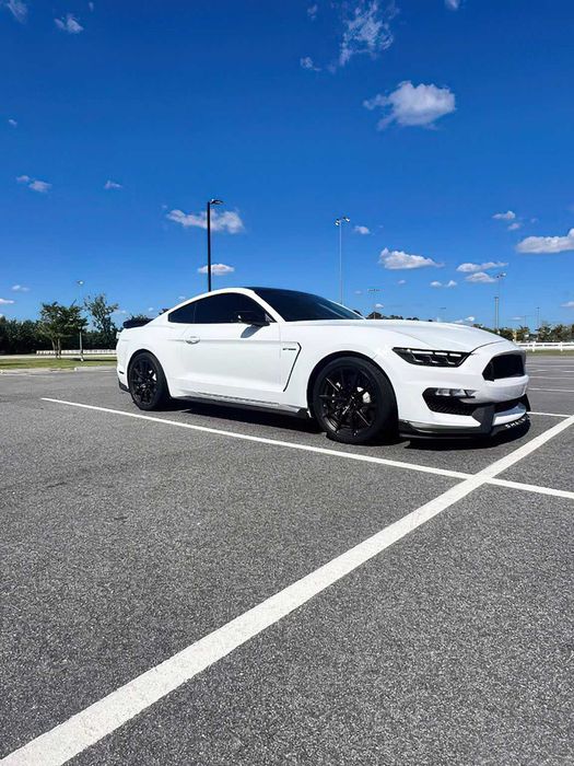Ford Mustang Shelby GT350      2016
