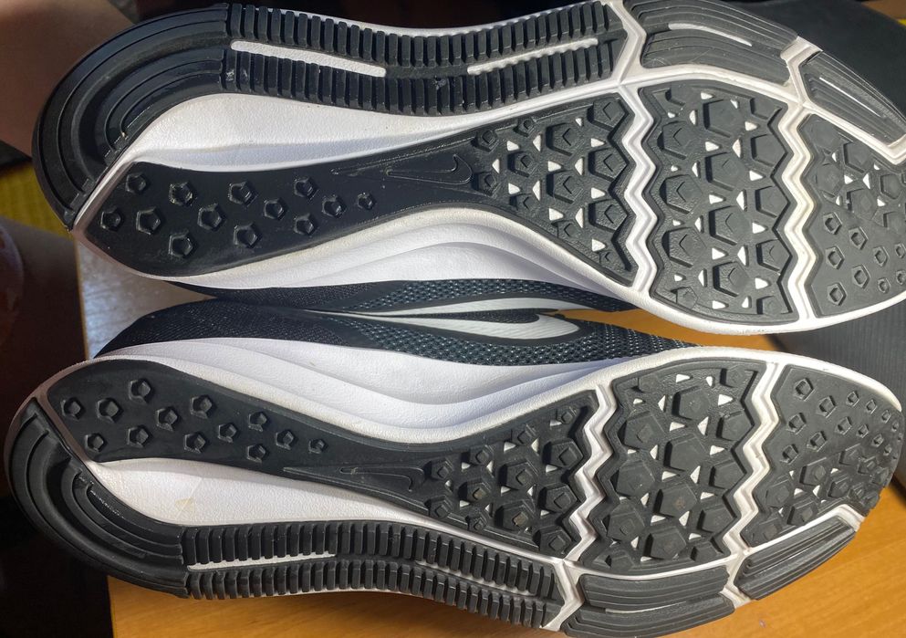 Кросівки чоловічі Nike