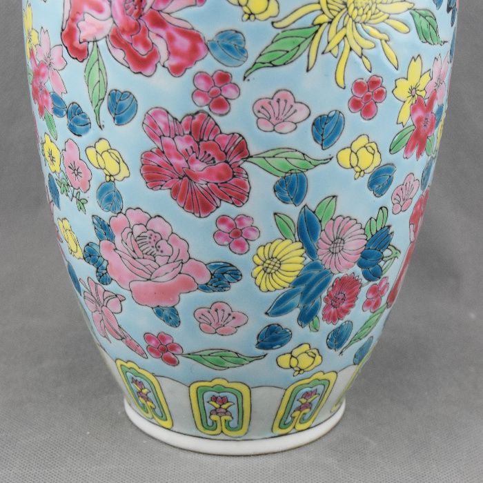Jarra / Jarrão em porcelana da China, pintada à mão, circa 1970