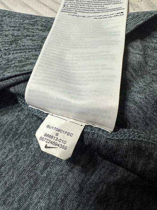 Жіноча спортивна майка Nike Dri Fit