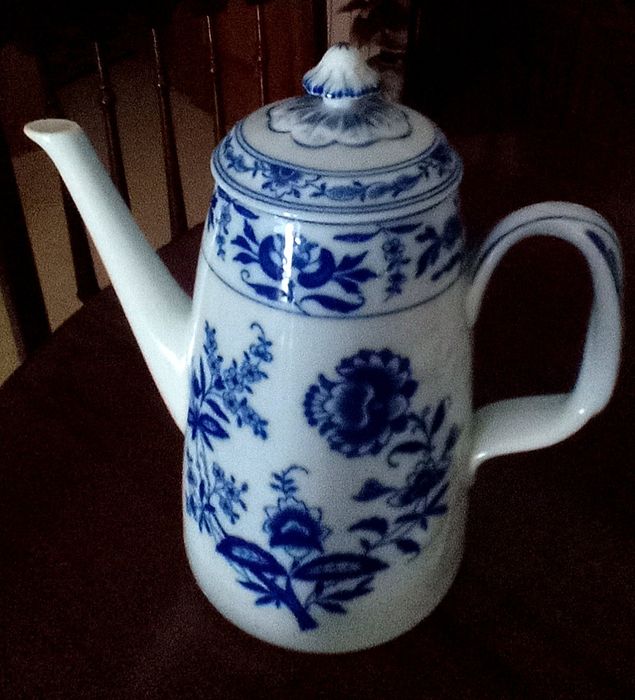 Cafeteira Sacavém  Motivo Pagode e Vista Alegre