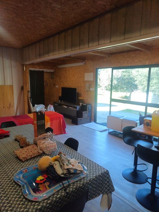 Casa contentor T2 com dois contentores Marítimos 40'HC