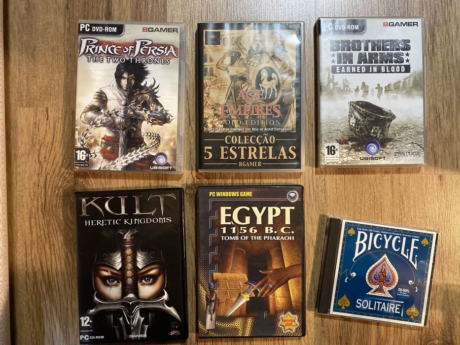 Lote com 20 jogos de pc - conforme imagem