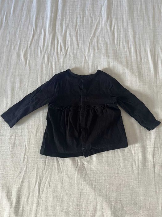 Blusa Kiabi preta com folho de algodão biológico, 12 meses