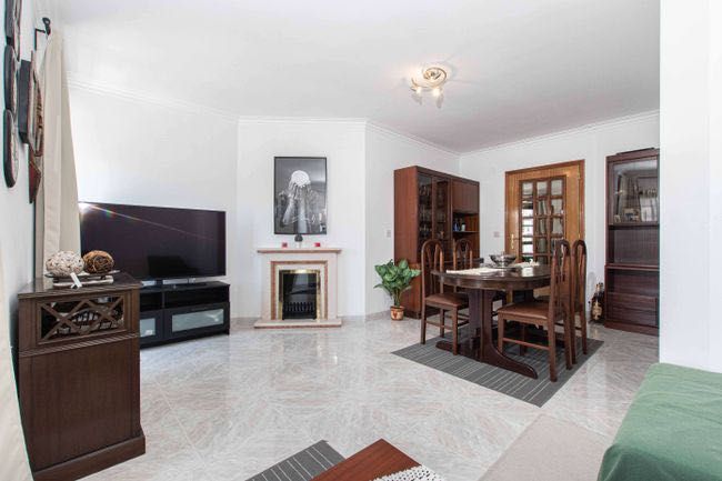 Apartamento T2 Quinta do Bravo Alenquer C/ Estacionamento
