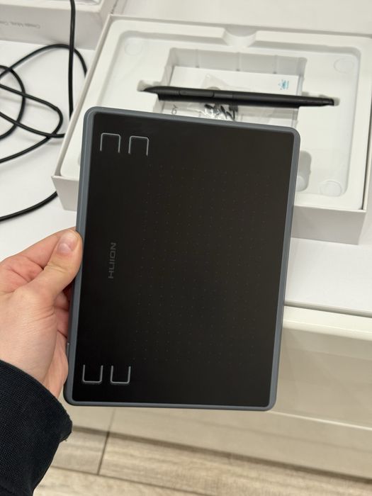 Графічний планшет HUION Inspiroy H430P