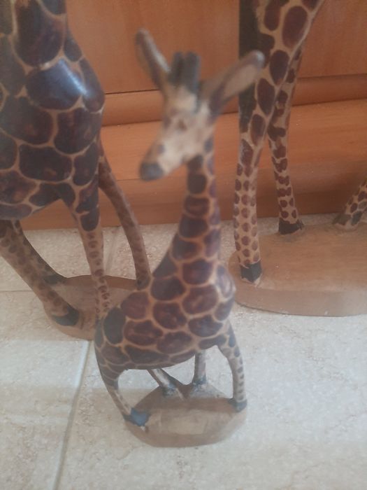 Varias pecas artesanais africanas