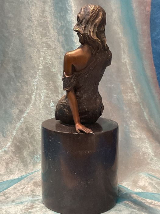 Escultura bronze 11x28 cm
