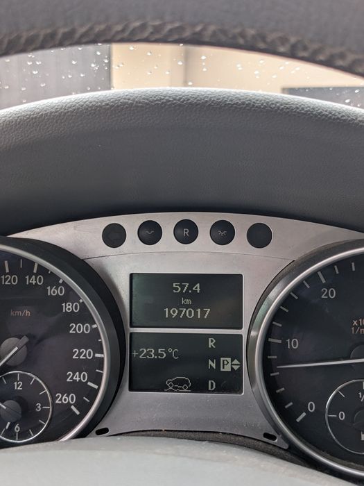 Mercedes ML 320 CDI Salon Polska