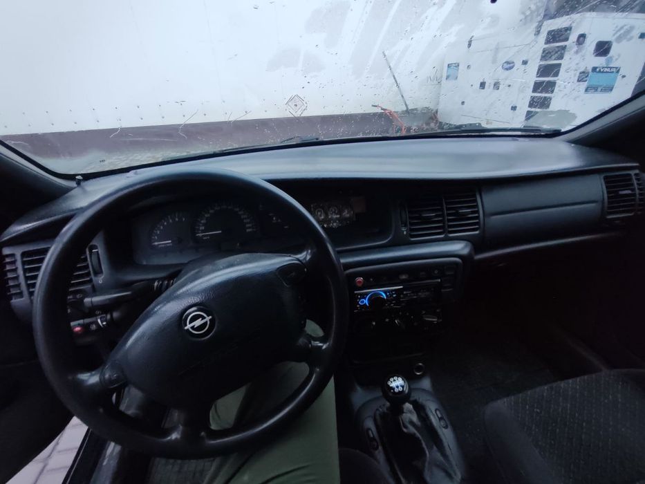 Опель Вектра 1.6 Газ-бензин Opel Vectra