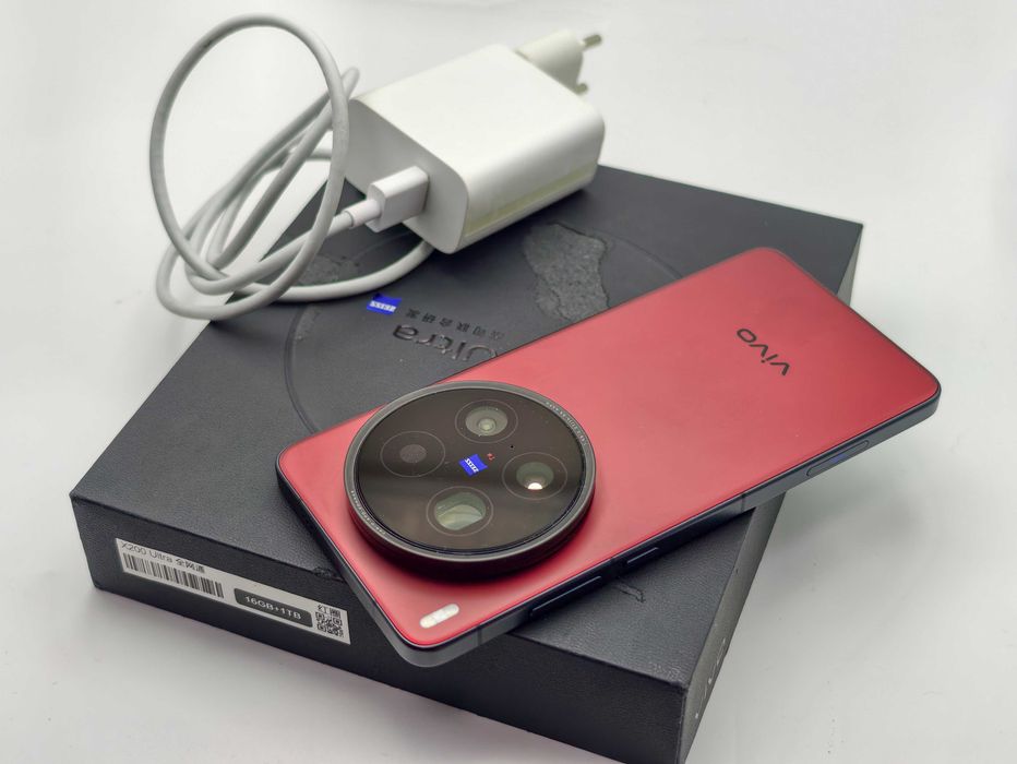 Vivo X200 Ultra (16GB/TB)