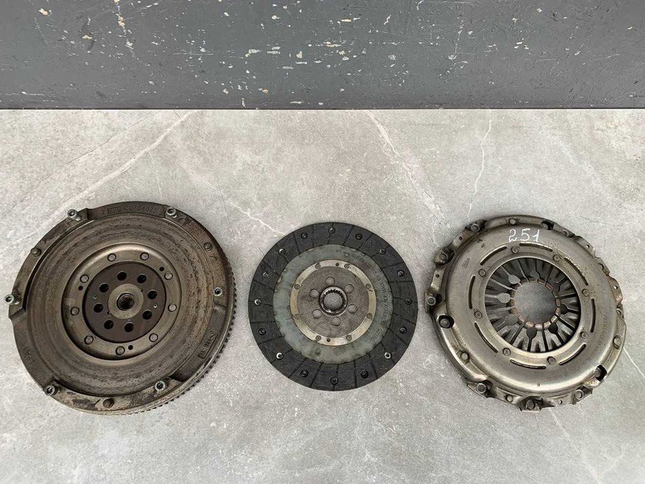 Комплект зчеплення Демпфер BMW F20 F21 F30 F31 F10 F11