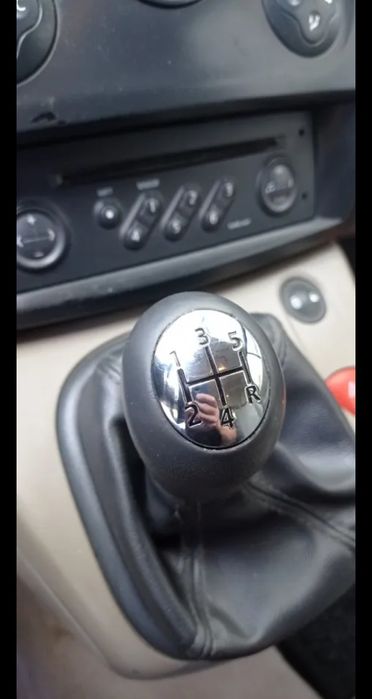 Накладка на ручку КПП Рено Меган,Сценик,Дастер