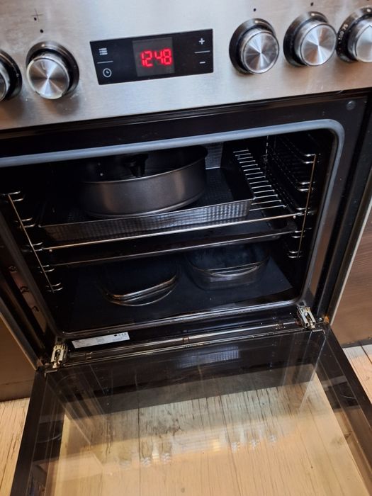 Sprzedam kuchenkę gazową beko z elektrycznym piekarnikiem