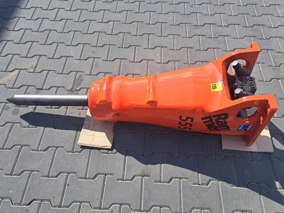 Młot hydrauliczny wyburzeniowy 275kg Rammer BR555 koparka 3,2 - 8t