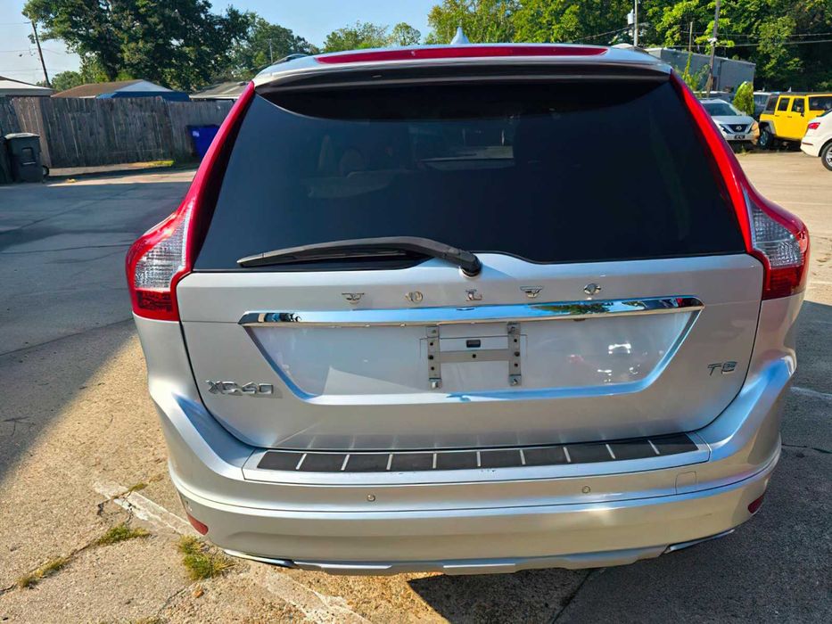 Volvo XC60      2016