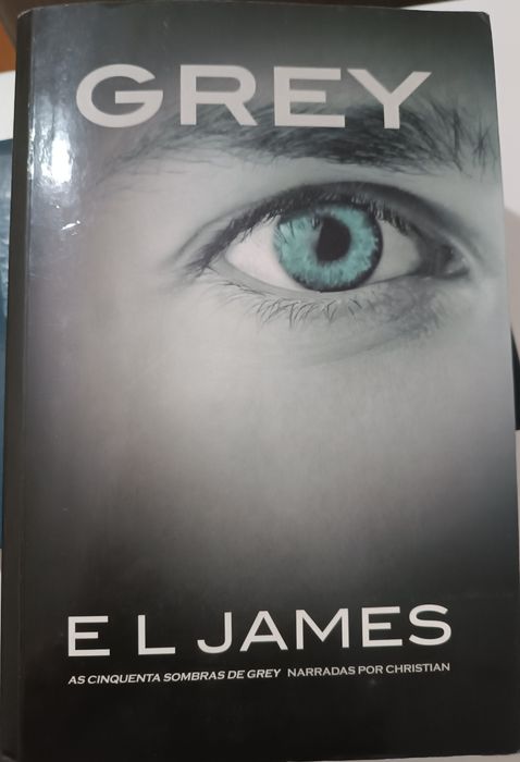 Livro "Grey" de E.L. James
