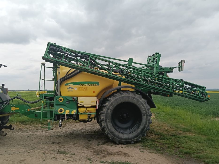 Opryskiwacz John Deere 732   740  21/27m GPS