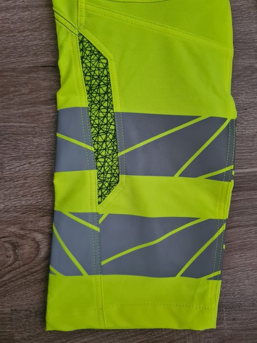 Spodnie z kieszeniami na kolanach ACCELERATE SAFE CORDURA MASCOT