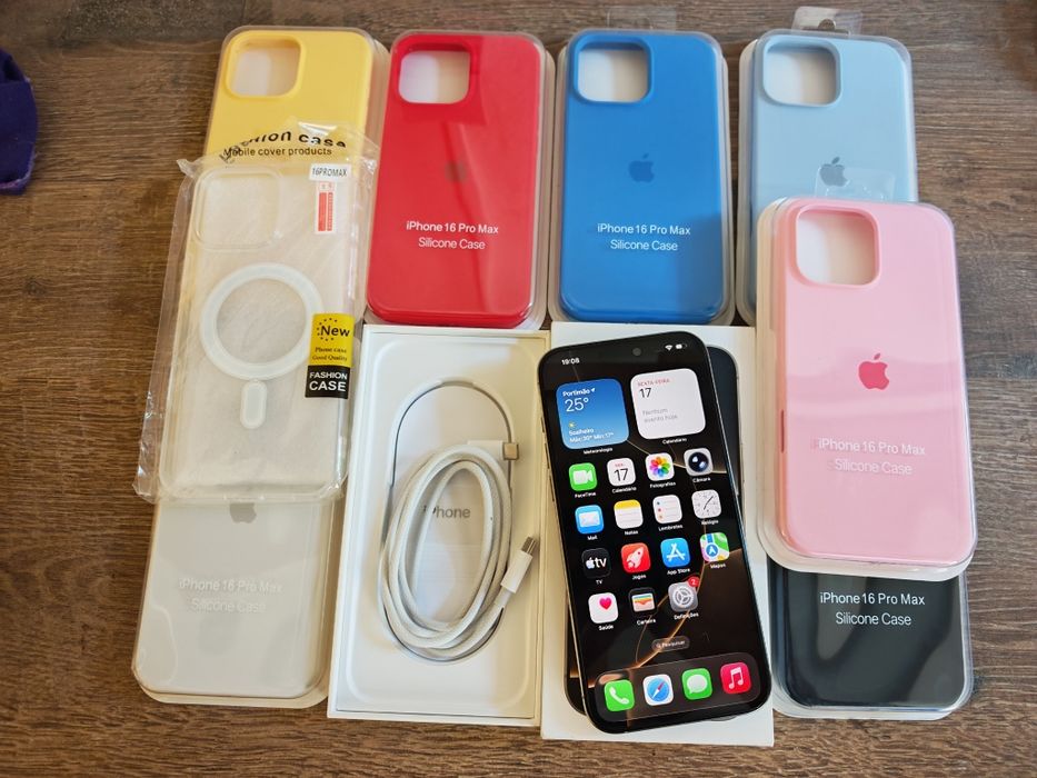 iPhone 16 Pro Max  6.9" 256GB Natural Titanium C/Garantia Aceito Retom