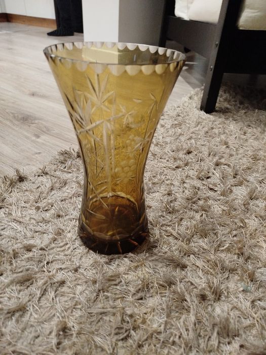 Żółty wazon z PRL