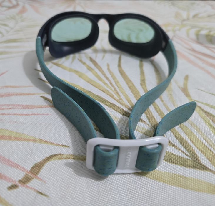 Óculos de natação Decathlon novos