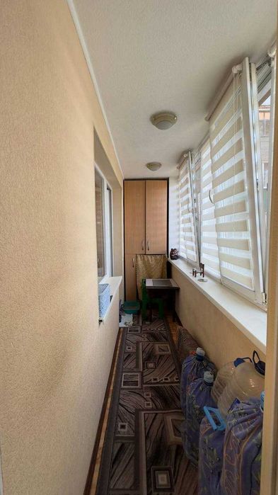Продаётся 3-ком квартира с автономным отоплением +2 гаража, р-н ЖД