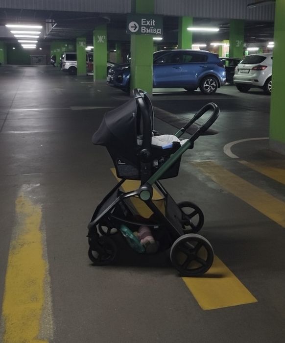 Продам коляску, chicco mysa (3 в 1)