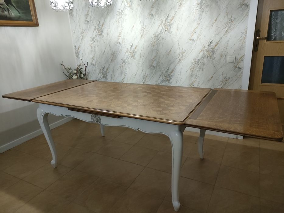 Stół z krzesłami Ludwikowski