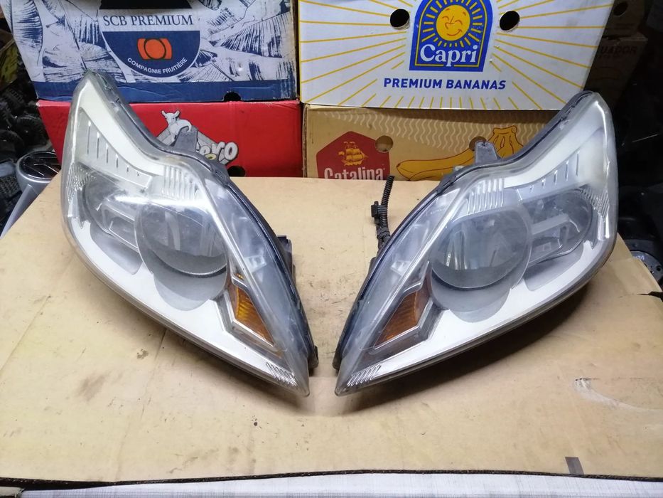 Ford Fokus MKII MK2 Lift komplet lamp przednich 8M51-13W030-AE  8M51-13W029-AE Europa
