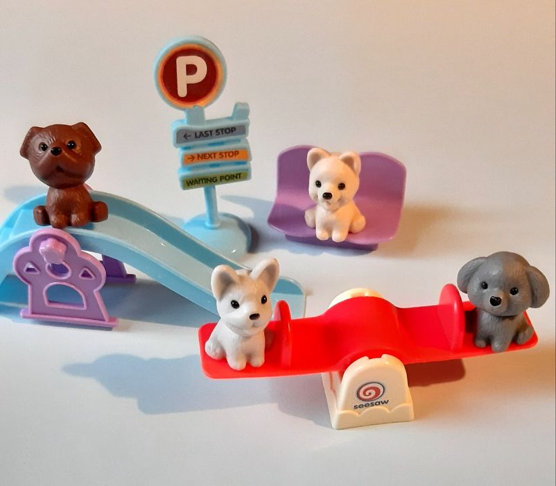 Zabawki dla dzieci figurki klocki pieski zwierzęta jesień